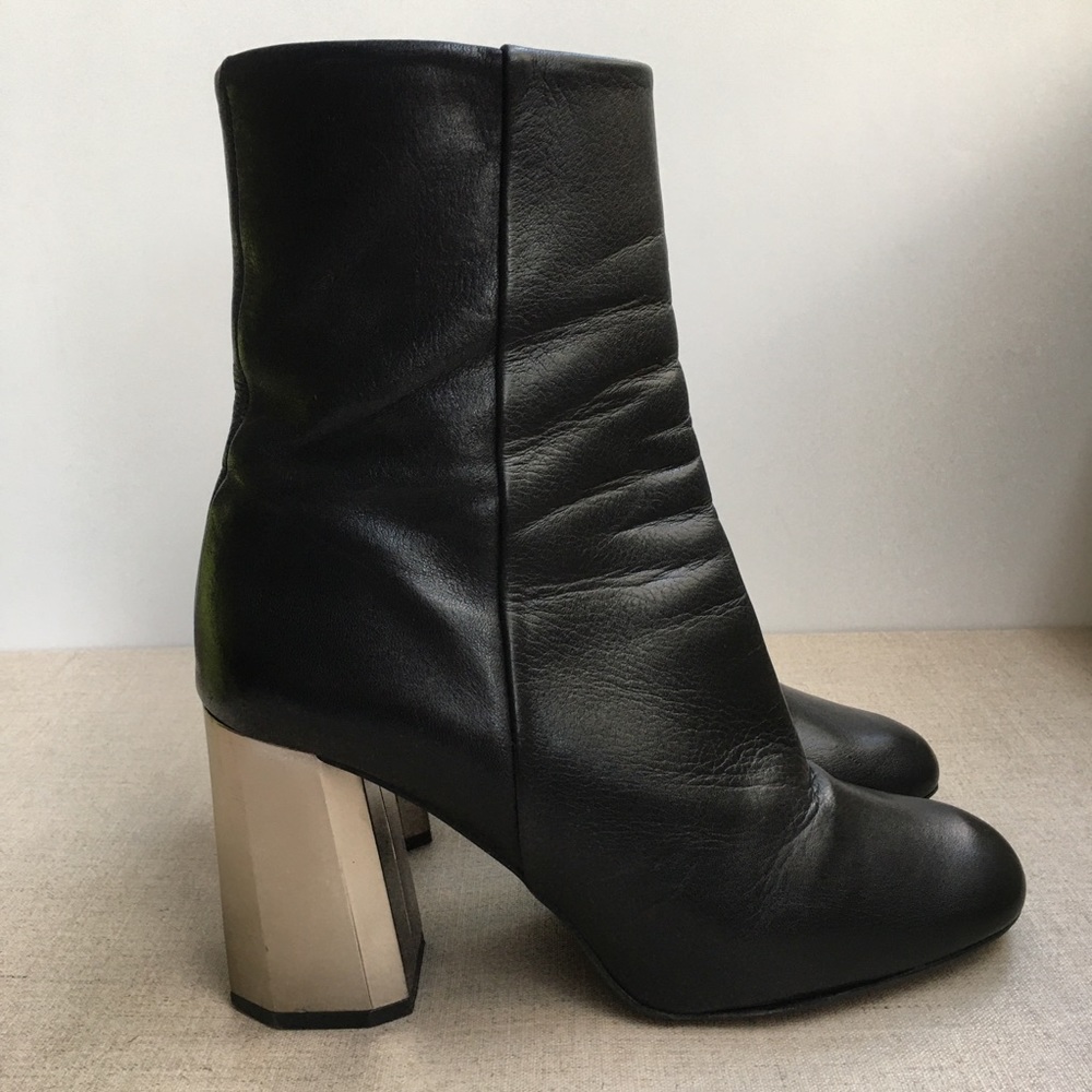Topshop EU 39 Black Leather Zip-Up Heeled Boots